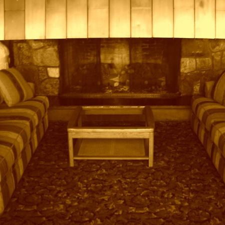 The Burntwood Hotel Thompson Extérieur photo