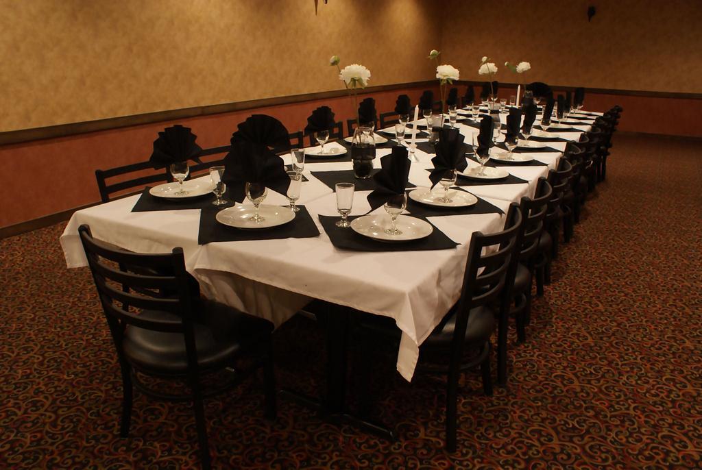 The Burntwood Hotel Thompson Extérieur photo