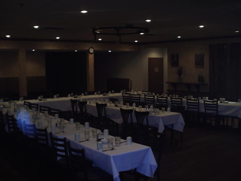 The Burntwood Hotel Thompson Extérieur photo